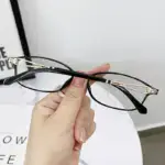Women's Fashion Lightweight Metal Anti-blue Light Reading Glasses U01